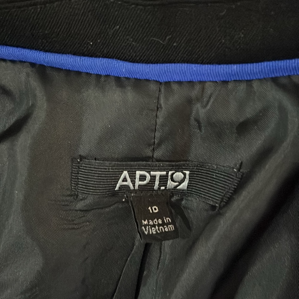 Apt. 9 Black Blazer Size 10 - Picture 2 of 3